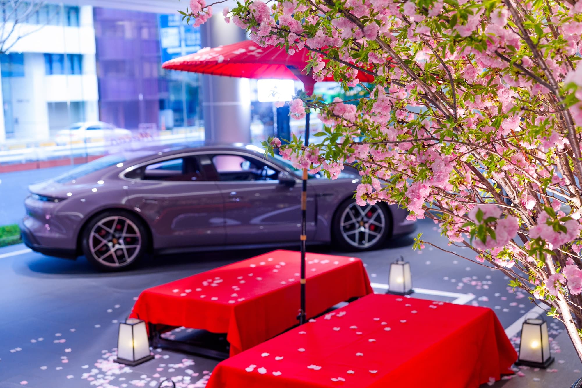 Porsche Center Takanawa presents SAKURA NIGHT LOUNGE